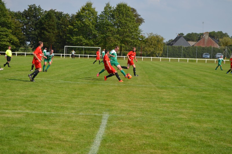 Cet après-midi, Pleucadeuc s'est imposé face à caden (3-0)