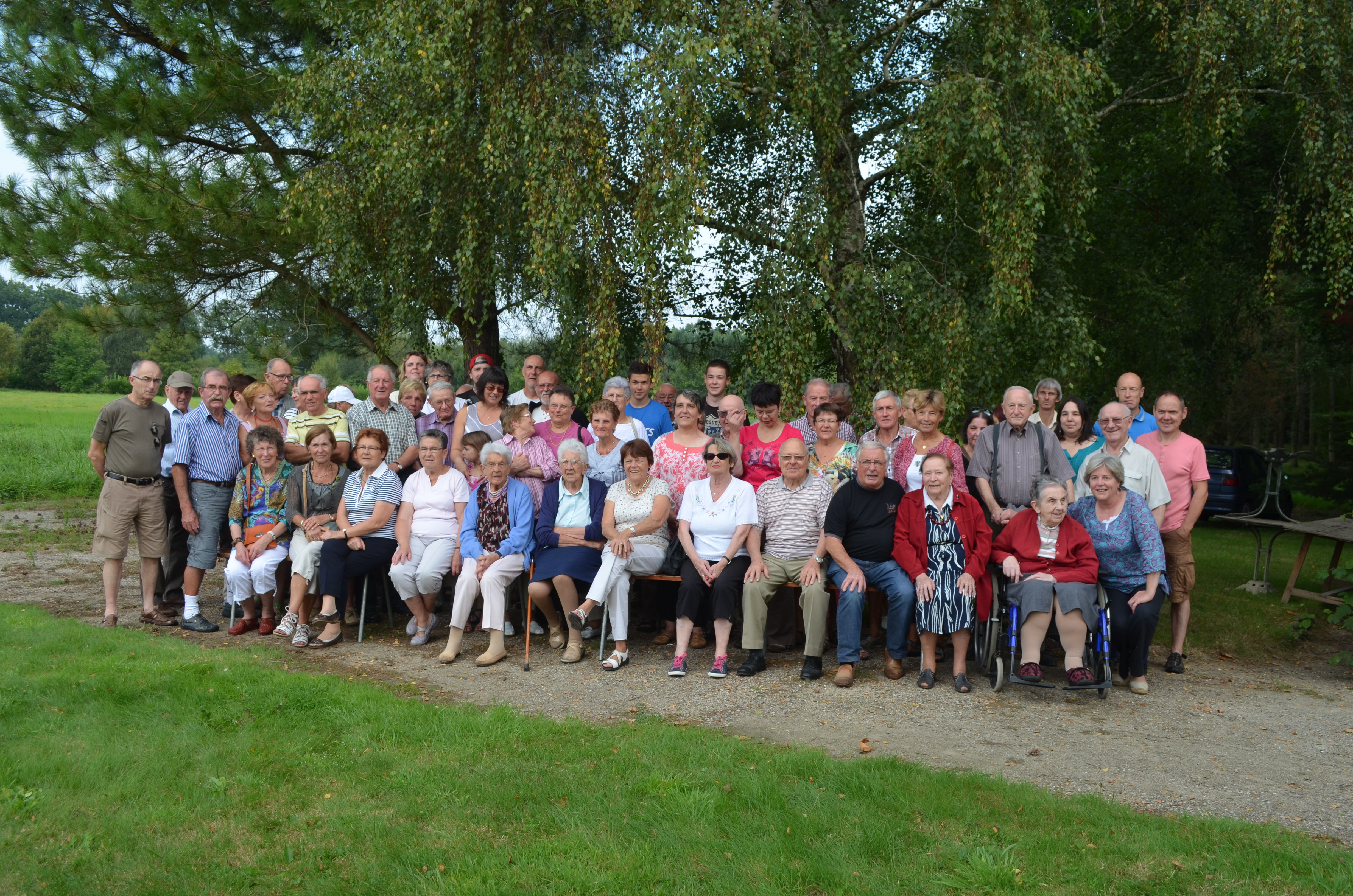 La photo de famille des voisins du quartier Saint-Michel