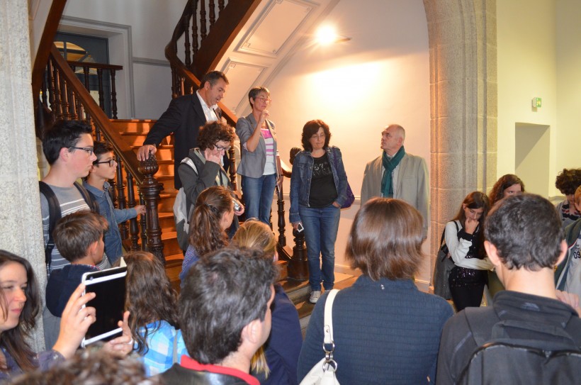 Le groupe visite l'ancienne mairie