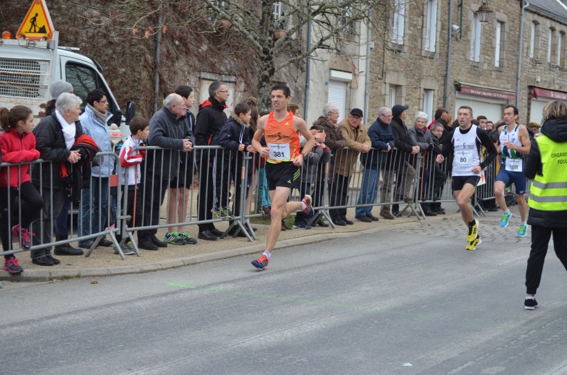 Les trois premiers : François Oillic (dossard 381), Fabrice Chomaud (dossard 80) et Ludovic Guillo (dossard 188)