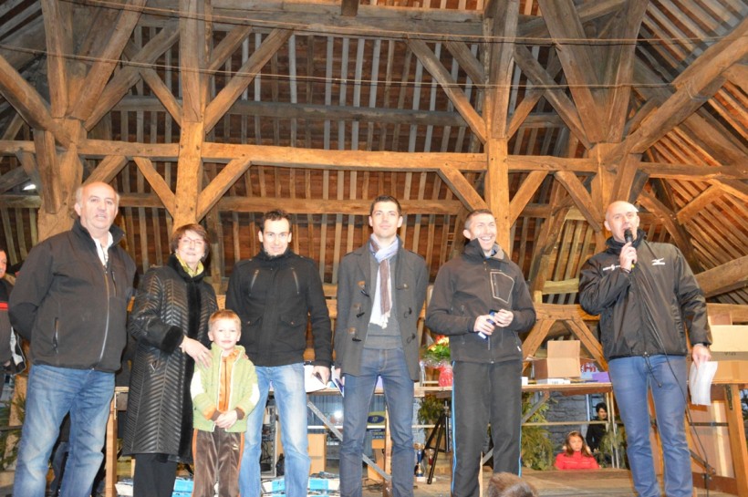 Podium des As: De gauche à droite: Alain Richard président de l'OMS; Marie-Annick Martin, Ludovic Guillo le 3e, François Oillic le 1er, Fabrice Chomaud le 2e et Laurent Danidor le spiker.  