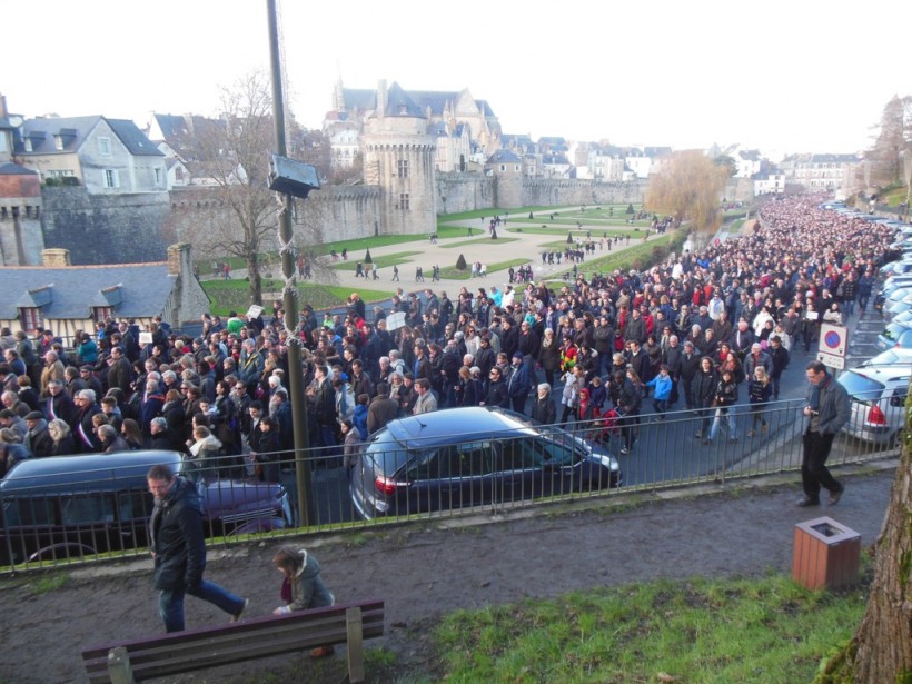 25 000 personnes dans les rues de Vannes