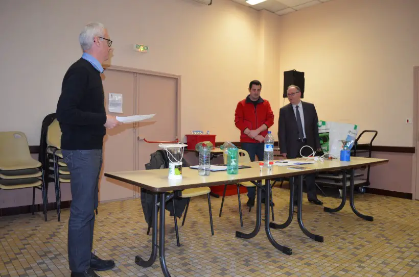 M. Emeraud de la FDGDON en compagnie de Alain Brogard et du maire, Bruno Gicquello