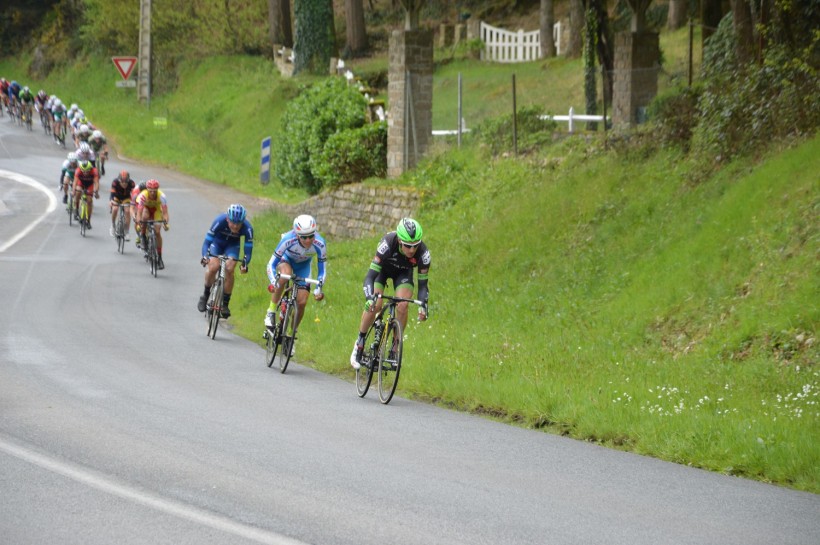 Mathieu Boulho en tête du Tour de Bretagne chez lui