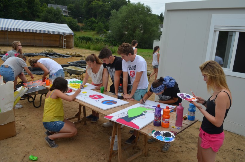 Travail d'artiste? Non de bénévoles!