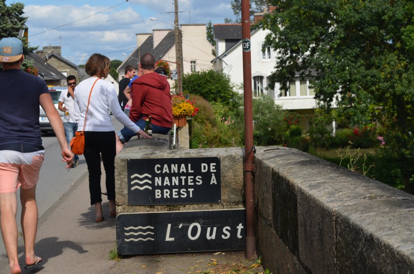 Le pont neuf attire chaque année des baigneurs téméraires