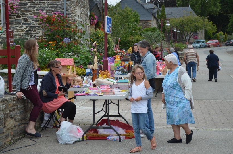 Un vide-grenier spécial enfants