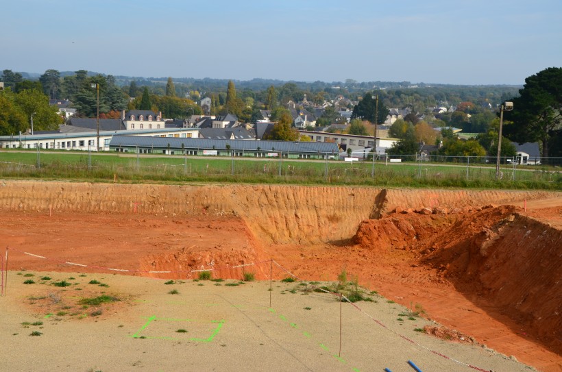 Voici la vue imprenable sur Malestroit que les nageurs pourront apprécier depuis les bassins