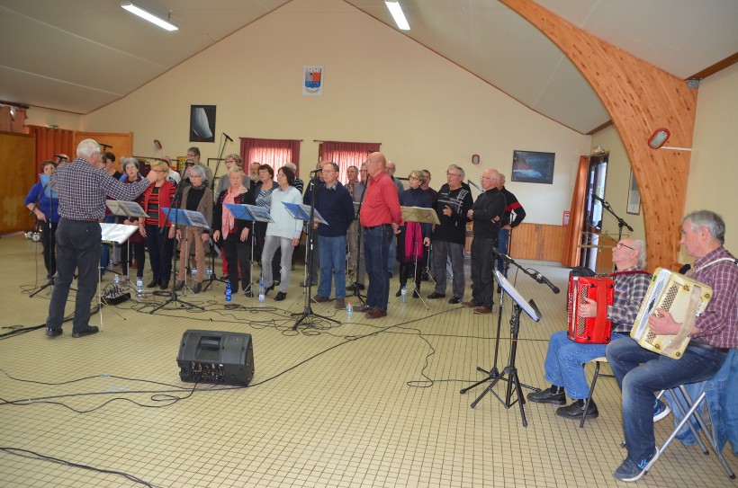 La chorale du quai de l'Oust en répétition