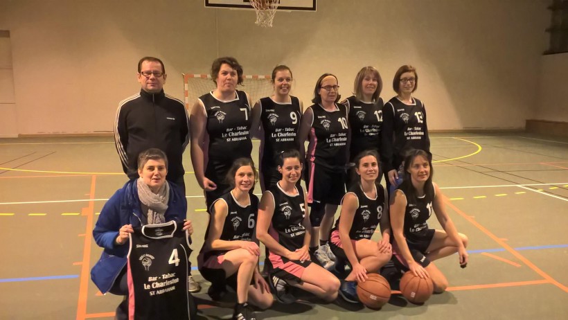 Les seniors filles portent le maillot du Charleston