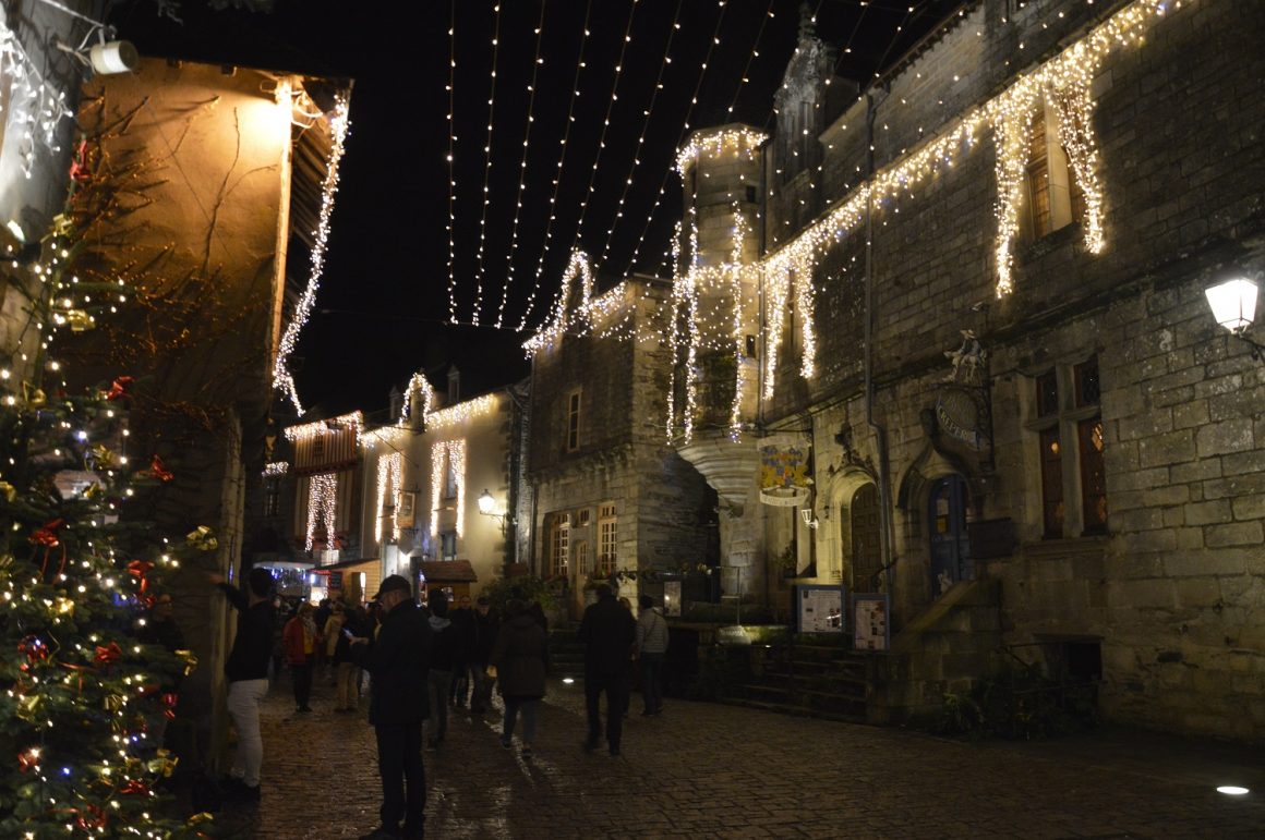 Rochefort-en-Terre. Illuminations : conseil municipal lundi - Les Infos du Pays Gallo