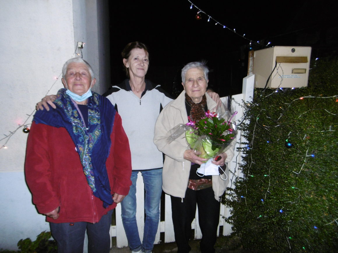 Ploermel Illuminations Au Vy Bon Anniversaire Genevieve Ans Les Infos Du Pays Gallo Ploermel Illuminations Au Vy Bon Anniversaire Genevieve Ans Les Infos Du Pays Gallo