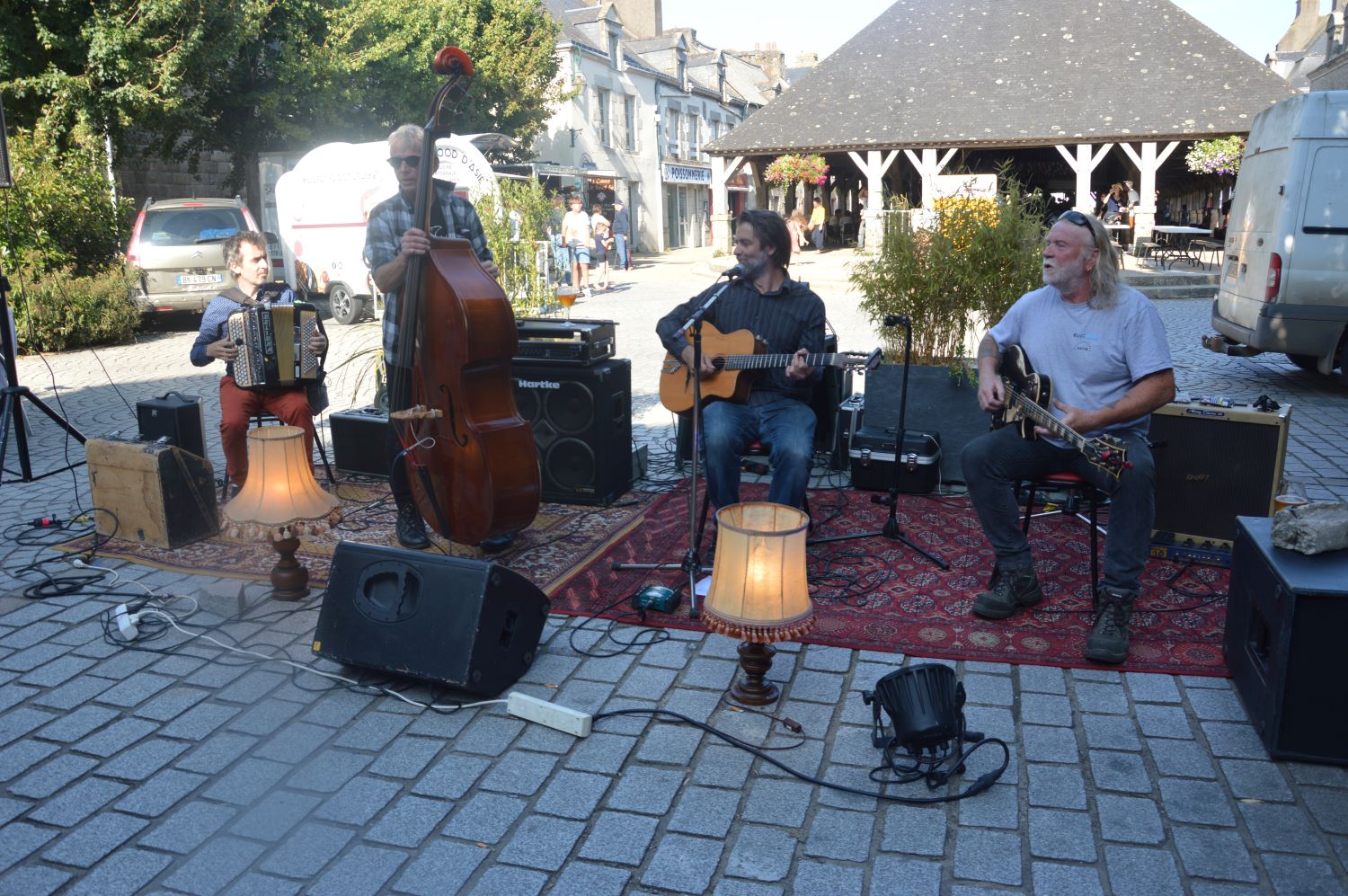 Questembert. Les marchés du mercredi soir s'animent pendant l’été Les