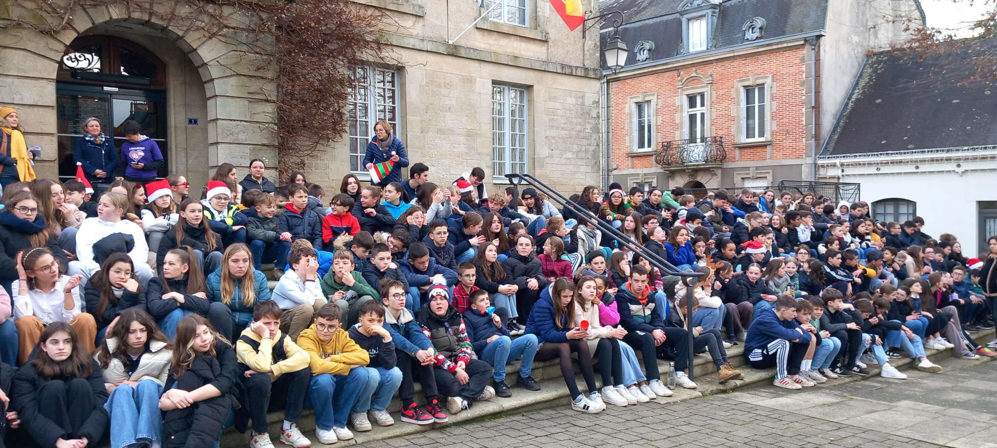 Josselin. Près de 300 collégiens de SainteMarguerite marchent pour