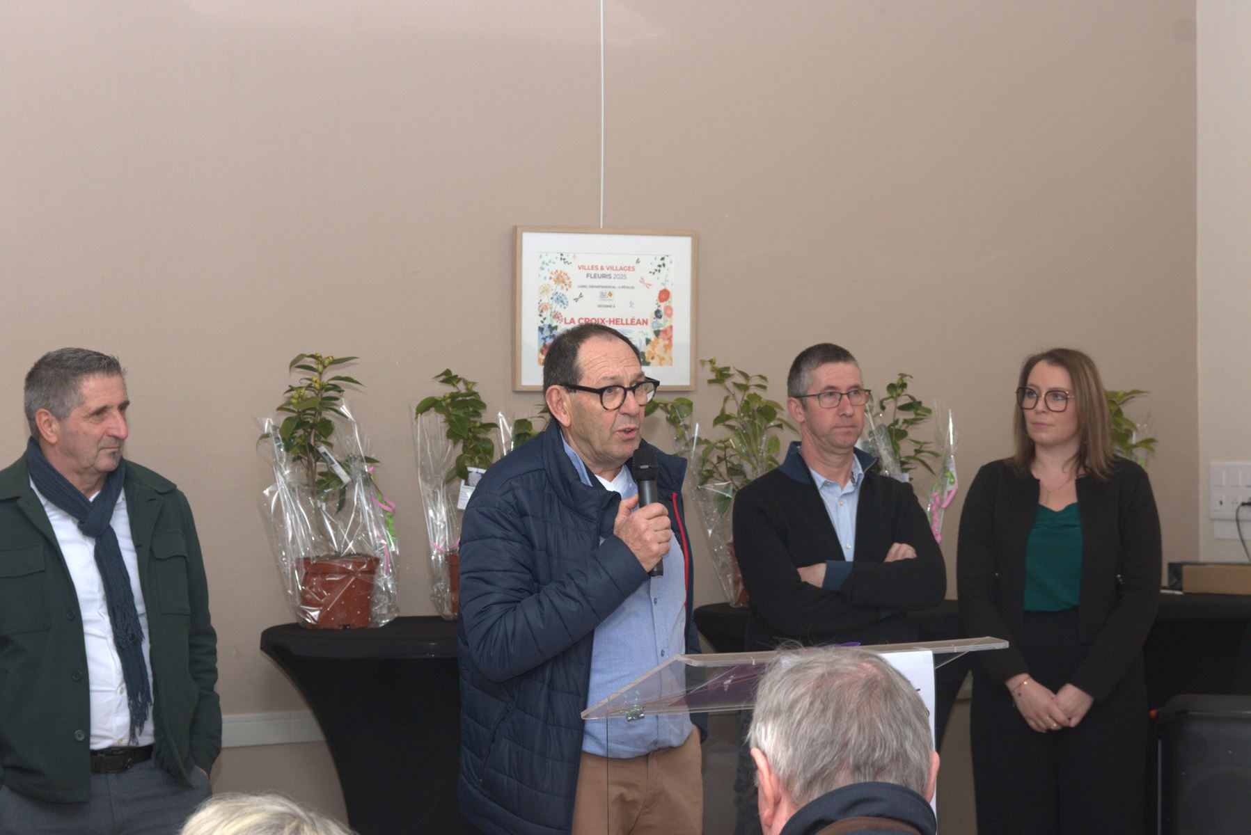 La Croix-H&eacute;ll&eacute;an. La derni&egrave;re c&eacute;r&eacute;monie des voeux du maire, Jean-Yves Josse