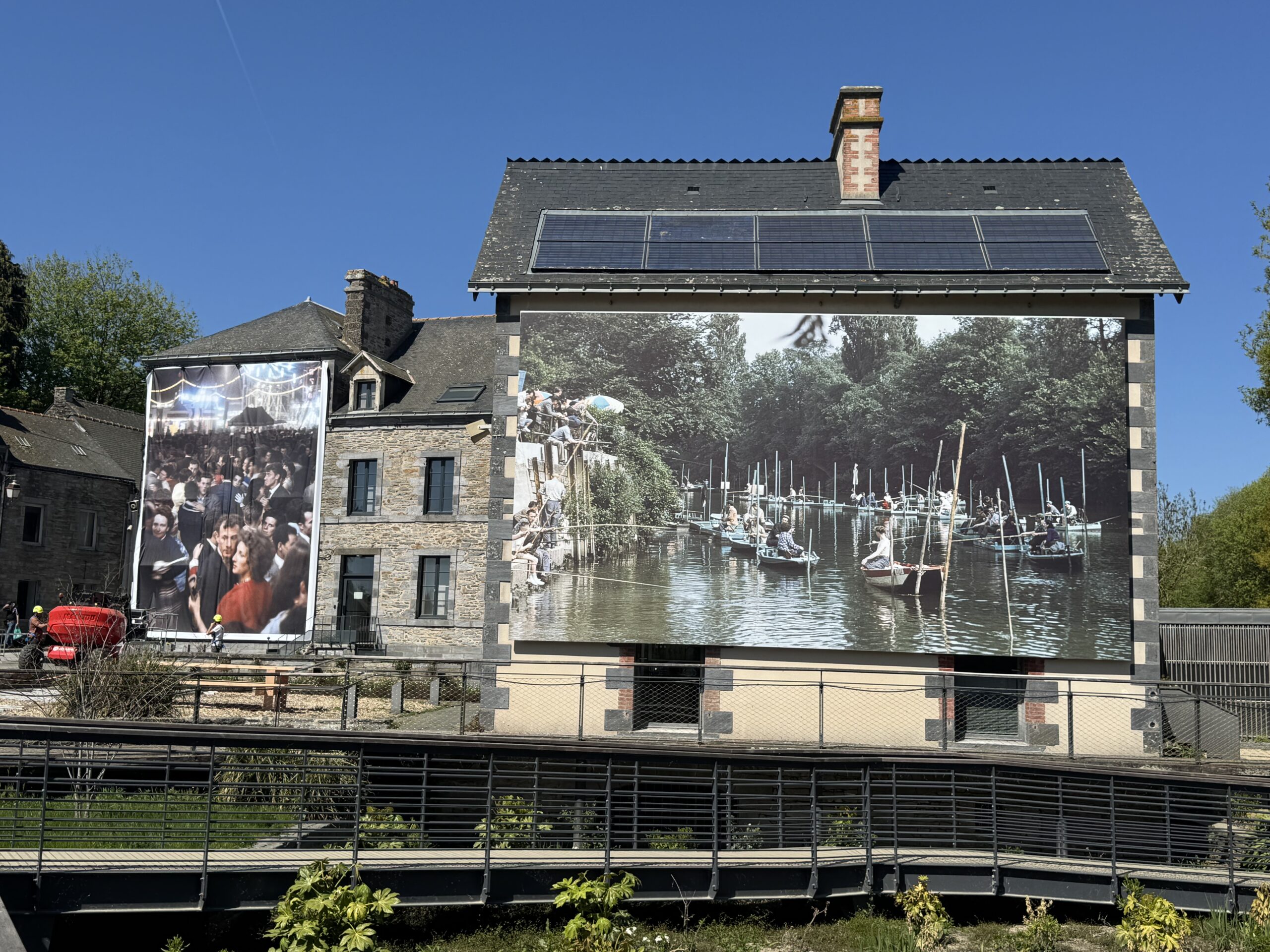 La Gacilly Les Premi res Images Du Festival Photo 2026 S installent la-gacilly-les-premi-res-images-du-festival-photo-2026-s-installent